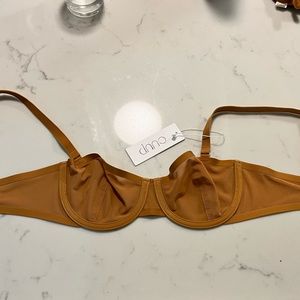 BRAND NEW, NEVER WORN CUUP bra, 32B